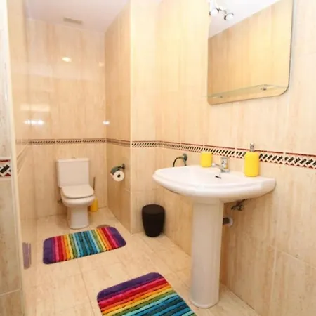 Apartment La Buena Vida Duplex: Stylish Retreat With Pool Access Near Puerto Banus