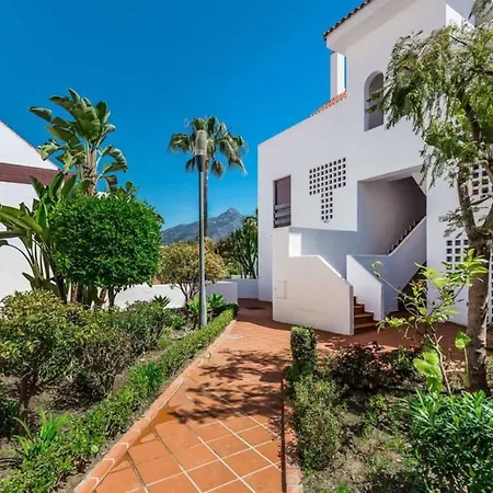 Stylish 2-bed Duplex Townhouse, Full Kitchen, Access To Three Pools, Minutes From Puerto Banus, By 