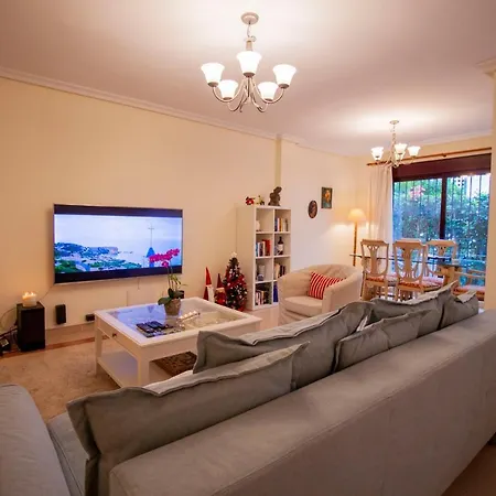 La Buena Vida Duplex: Stylish Retreat With Pool Access Near Puerto Banus * Marbella