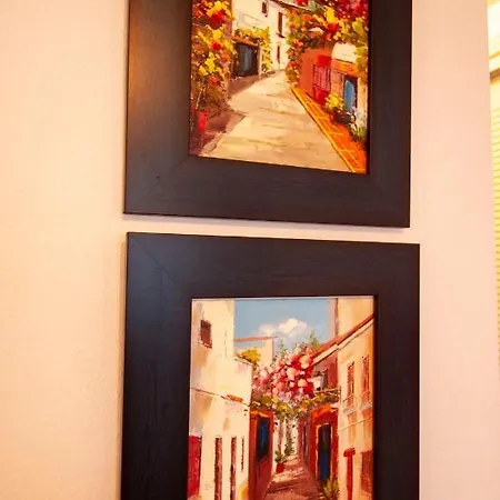 Stylish 2-bed Duplex Townhouse, Full Kitchen, Access To Three Pools, Minutes From Puerto Banus, By 