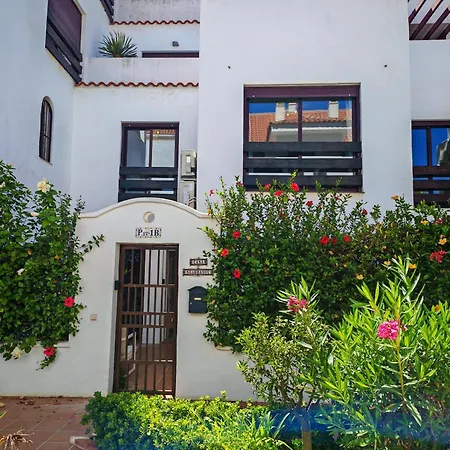 Stylish 2-bed Duplex Townhouse, Full Kitchen, Access To Three Pools, Minutes From Puerto Banus, By 
