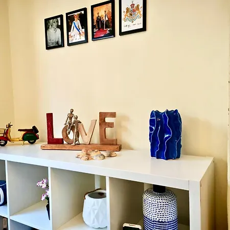 Stylish 2-bed Duplex Townhouse, Full Kitchen, Access To Three Pools, Minutes From Puerto Banus, By 