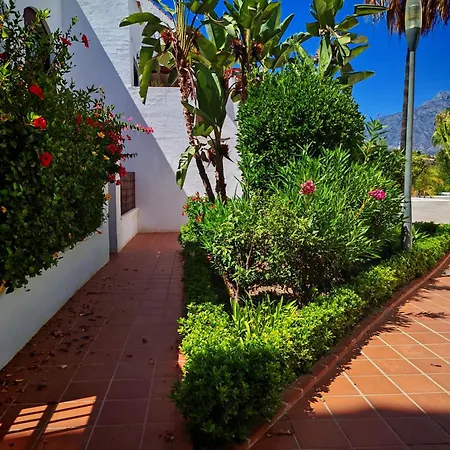 Stylish 2-bed Duplex Townhouse, Full Kitchen, Access To Three Pools, Minutes From Puerto Banus, By 