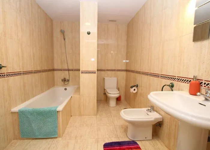 Stylish 2-bed Duplex Townhouse, Full Kitchen, Access To Three Pools, Minutes From Puerto Banus, By 