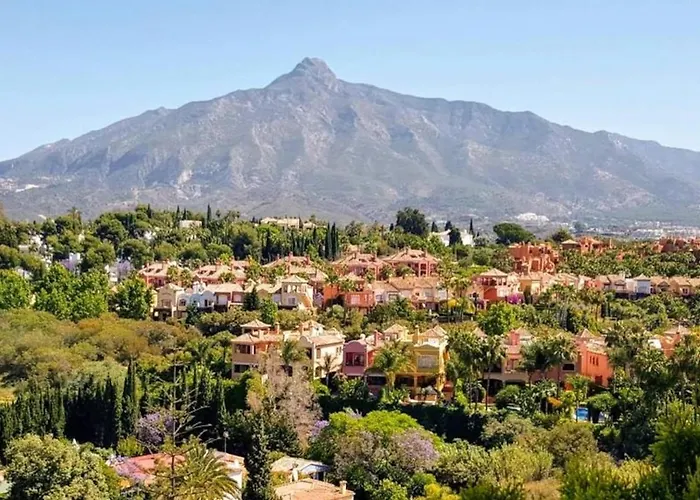 Stylish 2-bed Duplex Townhouse, Full Kitchen, Access To Three Pools, Minutes From Puerto Banus, By 