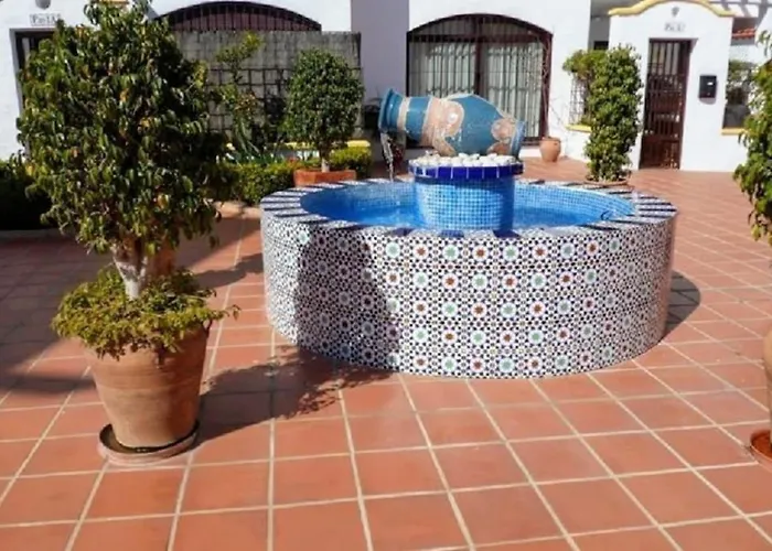 Apartament Stylish 2-bed Duplex Townhouse, Full Kitchen, Access To Three Pools, Minutes From Puerto Banus, By 