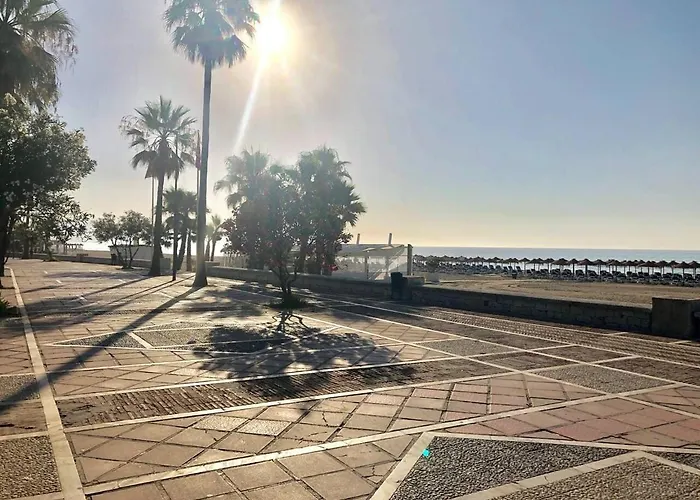 Stylish 2-bed Duplex Townhouse, Full Kitchen, Access To Three Pools, Minutes From Puerto Banus, By 