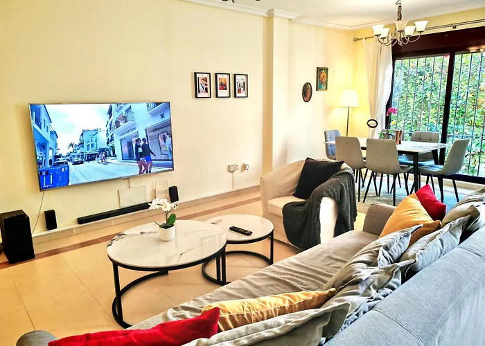 Stylish 2-bed Duplex Townhouse, Full Kitchen, Access To Three Pools, Minutes From Puerto Banus, By 