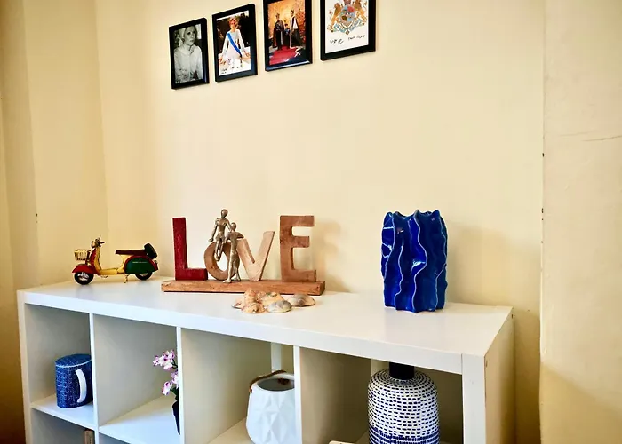 Stylish 2-bed Duplex Townhouse, Full Kitchen, Access To Three Pools, Minutes From Puerto Banus, By 