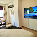 Stylish 2-bed Duplex Townhouse, Full Kitchen, Access To Three Pools, Minutes From Puerto Banus, By 